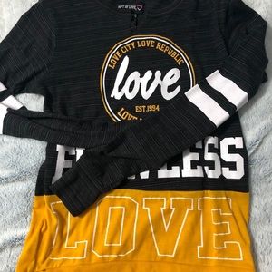4/$20 Womens long sleeved tshirt